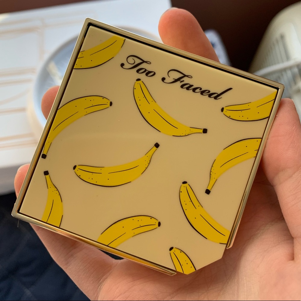 Too Faced Banana Setting Powder